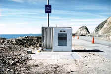 Vault04.jpg (46762 bytes)