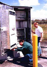 houscheck001.jpg (23190 bytes)